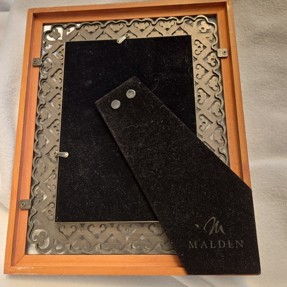 Wood And Metal Heart Cut Outs 5x7 Photo Frame - Picture 4 of 4